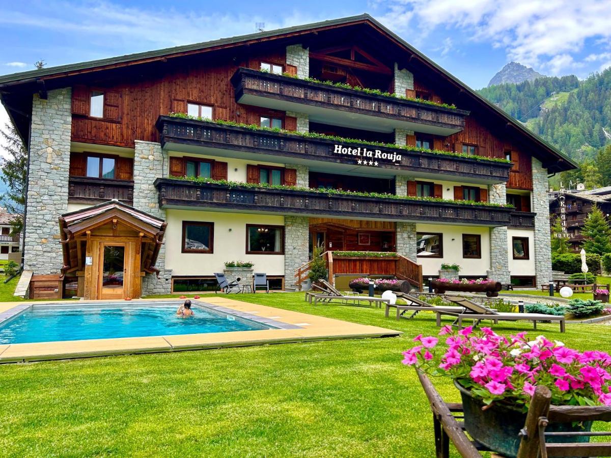 Hotel La Rouja Champoluc Exteriör bild