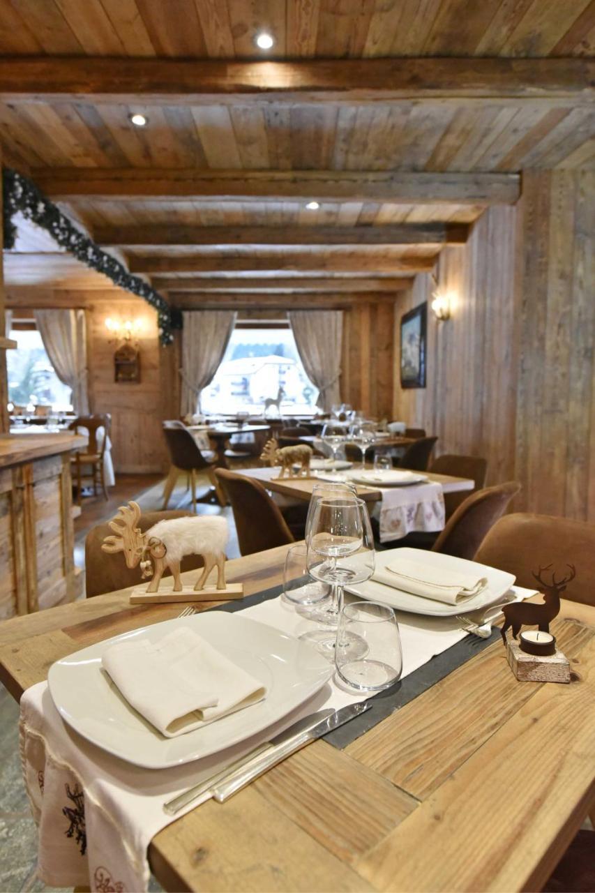 Hotel La Rouja Champoluc Exteriör bild